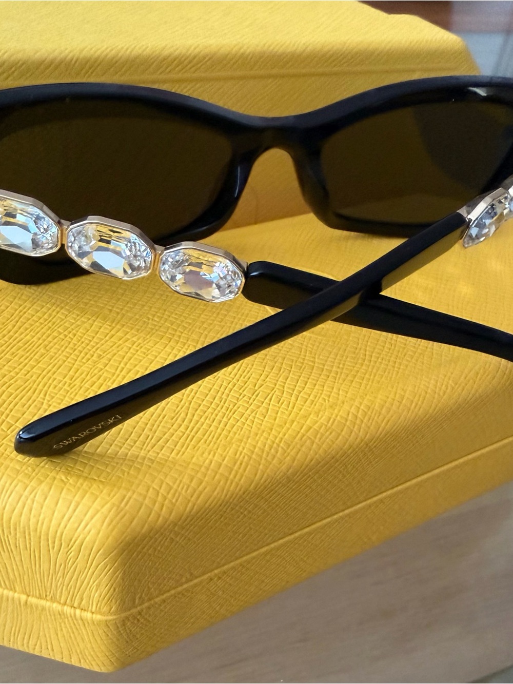Swarovski Black Cateye butterfly Ariana Grande campaign Women's Sunglasses - Picture 2 of 6